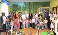 03.06.2025 r. Dzień Dziecka teatr rodzice dzieciom bajka Jaś i Małgosia 1