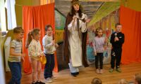 14.04.2026 Teatr Najpiekniejszy prezent 1