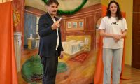 14.04.2026 Teatr Najpiekniejszy prezent 1