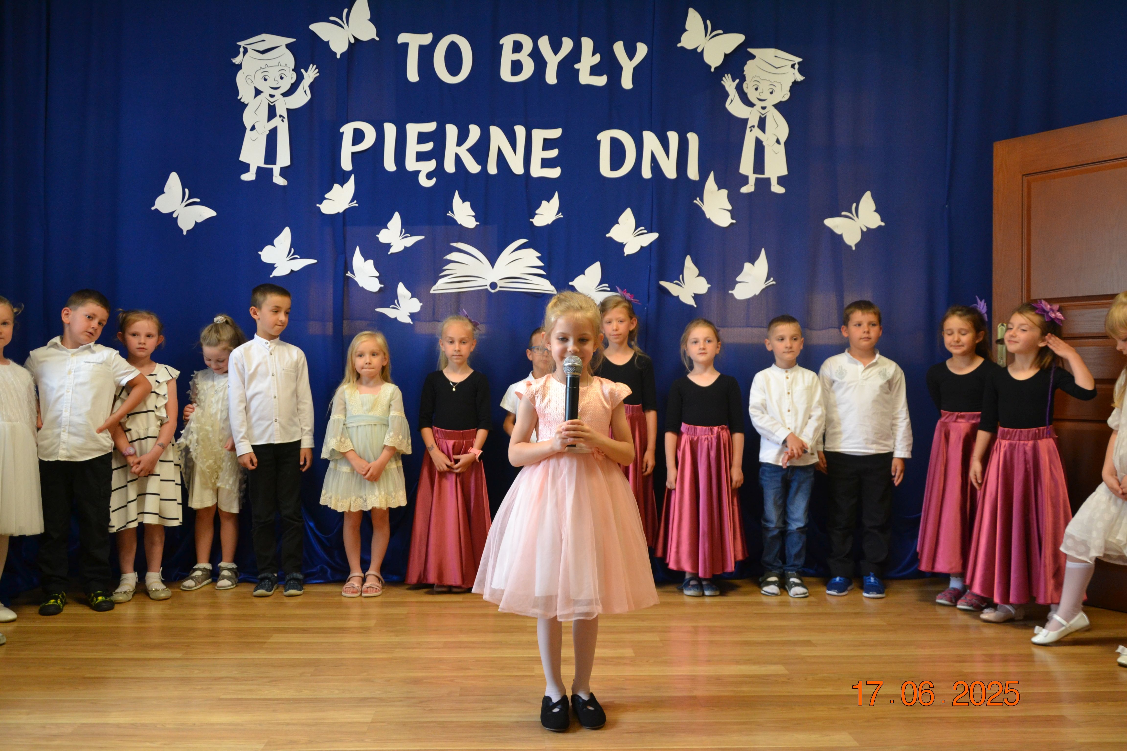 mt_gallery:17.06.2025 r. Pożegnanie przedszskola przez Zajączki 1
